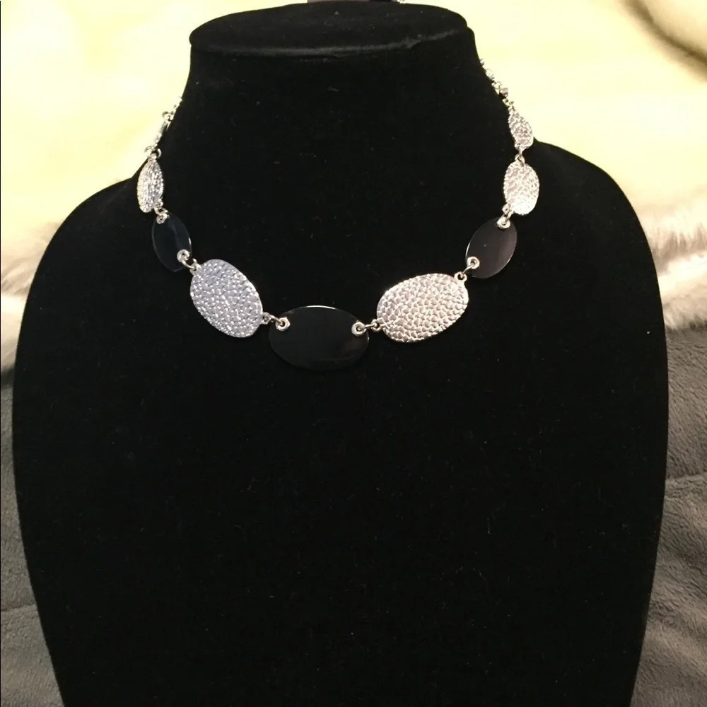 🆕Napier Silver and Black Necklace and Earring Set